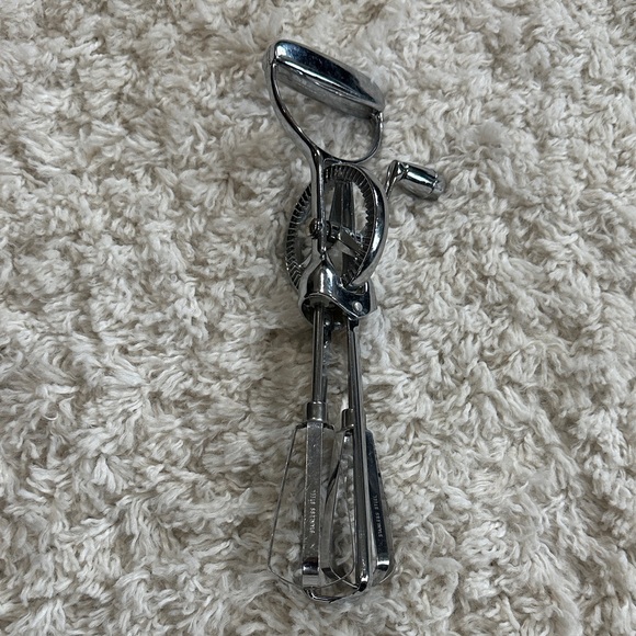 Other - Vintage Hand-Crank Egg Beater Mixer in Shiny Chrome